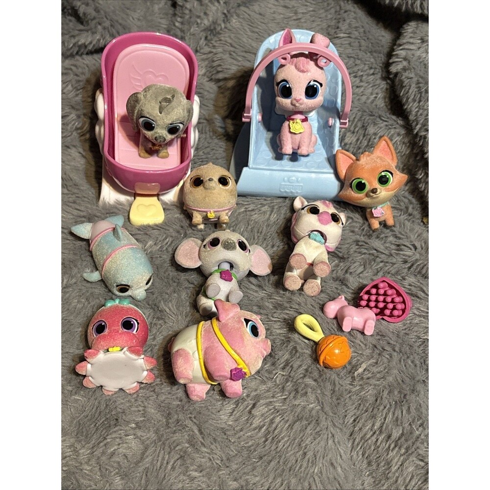 Disney Junior T.O.T.S. Fuzzy TOTS Car Seat Bouncer 9 Flocked Fuzzy Pets Access